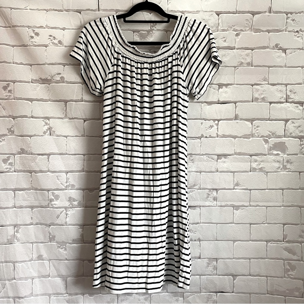 MOSSIMO Black and White Shift Style Dress 96% Rayon 4% Spandex Size XXL